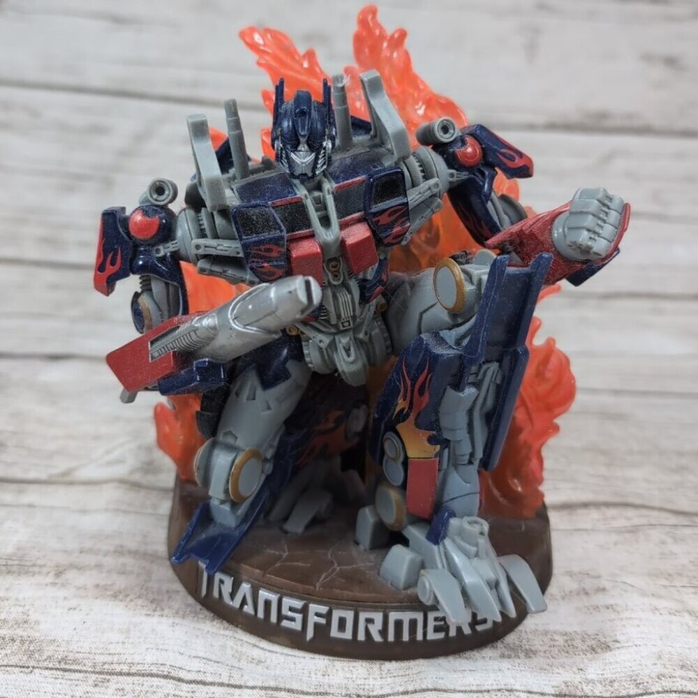 Transformers Hasbro Pawtucket 2007 Optimus Prime Unleashed Display Figure